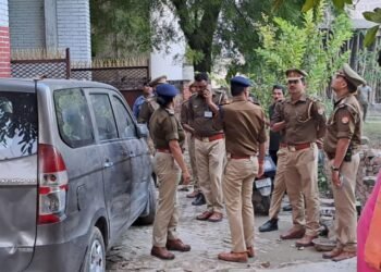 सिर पर वार कर महिला की हत्या, जांच में जुटी पुलिस