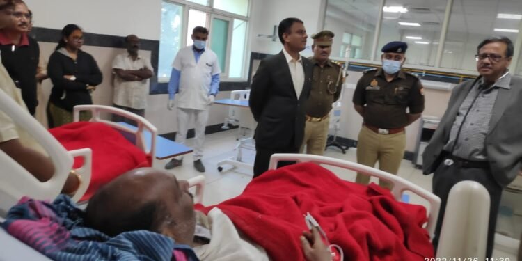 दुर्घटना के शिकार लोगों का बेहतर से बेहतर इलाज किया जा रहा है, वे खतरे से बाहर हैं -जिलाधिकारी