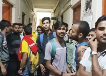 BHU में फिर से धरना शूरू: एडमिट कार्ड डाउनलोड न होने से छात्रों में गुस्सा, कैंपस में धारा 144 लागू