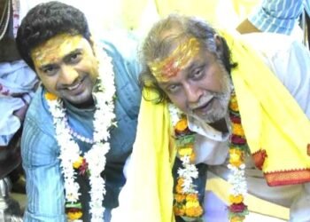 फिल्म स्टार मिथुन चक्रवर्ती पहुंचे वाराणसी, बाबा विश्वनाथ दरबार में लगाई हाजिरी