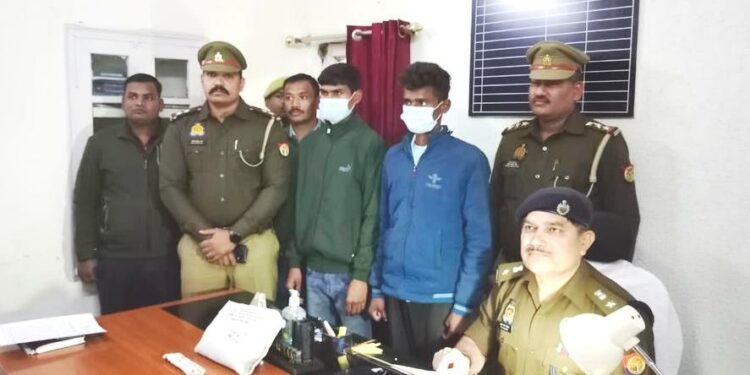 आशनाई के चक्कर में हुई थी हत्या, तीन गिरफ्तार