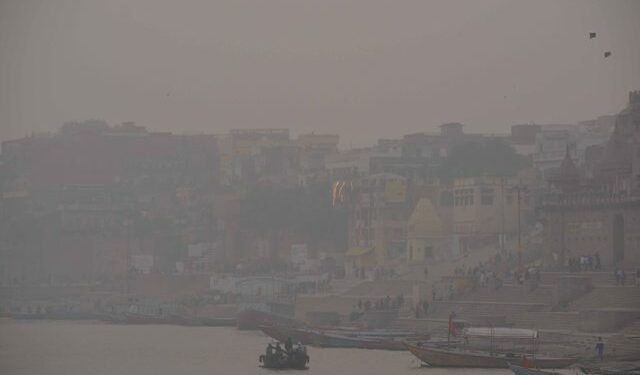 पहाड़ों पर बर्फबारी से यूपी में बढ़ रही ठंड, यूपी के 30 जिलों में जारी हुआ अलर्ट