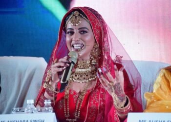 Akshara Singh in Varanasi