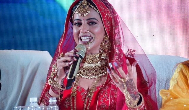 Akshara Singh in Varanasi