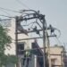 करंट लगने से युवक झुलसा, बिजली मरम्मत करने चढ़ा था पोल पर
