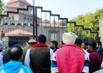 चर्च में हिन्दू संगठन के कार्यकर्ताओं ने पढ़ी हनुमान चालीसा, दी चेतावनी