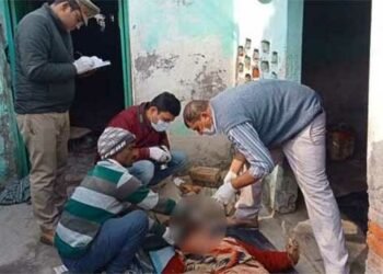 Triple Murder: वाराणसी में मां, बेटे और बेटी की हत्या, दामाद पर शक