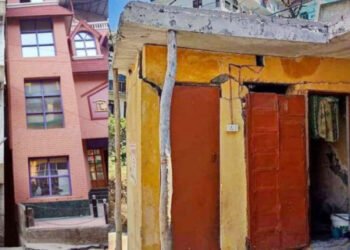 उत्तराखंड: जमीन धंसने से जोशीमठ में 600 परिवारों के हालात बदतर