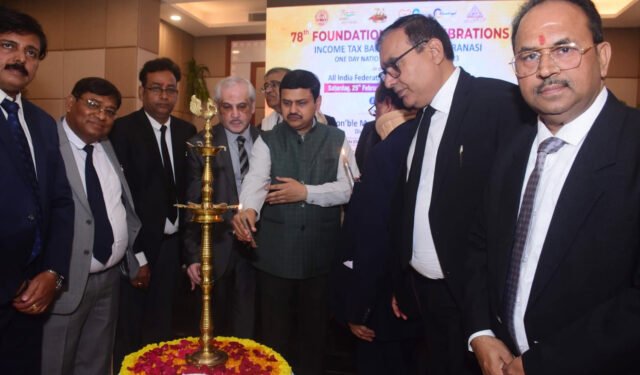 बड़े बिजनेस हब के रूप में उभर रहा बनारस: मंडलायुक्त