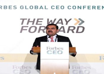 गिरवी रखे शेयरों को छुड़ाने के लिए 1.1 बिलियन डॉलर का भुगतान करेगा अडाणी ग्रुप