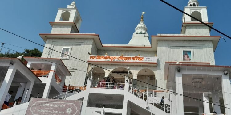 सर्वधर्म समभाव का संदेश देता राजघाट का रविदास मंदिर