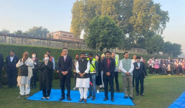 आप विदेश में नहीं आएं हैं बल्कि अपने आध्यात्मिक पुरखों के घर आए हैं: डॉ० दयाशंकर मिश्र