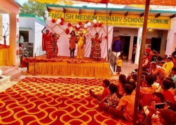 बम बम बोल रहा है काशी पर थिरके नौनिहाल 