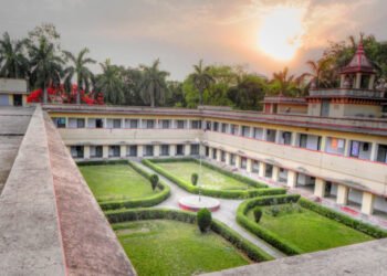 बीएचयू के छात्र ने हॉस्टल में कीटनाशक पीकर किया सुसाइड