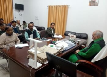 निवेशकों के आवेदनों का संबंधित विभाग द्वारा समयबद्ध निस्तारण सुनिश्चित किया जाये : धर्मपाल सिंह