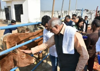 गो संरक्षण कार्यों में किसी भी प्रकार की लापरवाही न की जाए : धर्मपाल सिंह