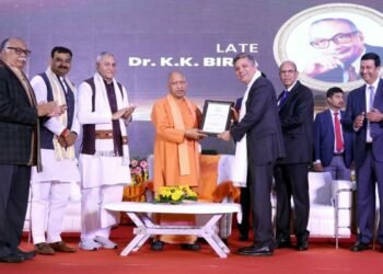 प्रदेश में चीनी उद्योग के 120 साल पूरे होने पर सीएम योगी ने की सराहना, कहा यूपी शुगर कॉम्प्लेक्स