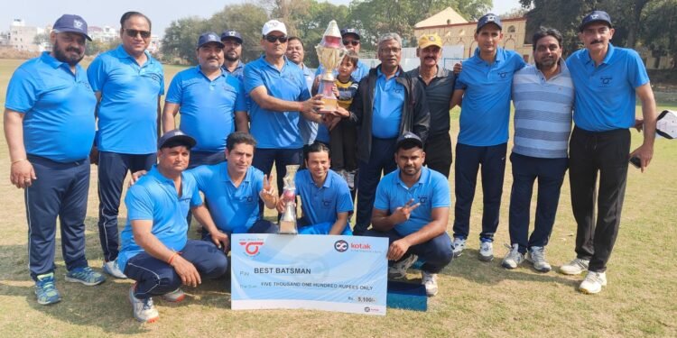 परिवहन निगम ने मीडिया इलेवन को सात विकेट से हराया