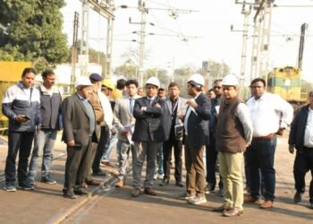 ब्रज मोहन अग्रवाल ने किया लखनऊ-गोंडा के मध्य पावदान संरक्षा निरीक्षण