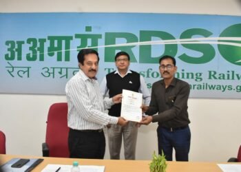 आरडीएसओ में राजभाषा कार्यान्वयन समिति की त्रैमासिक समीक्षा बैठक का आयोजन