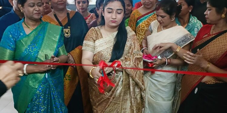 कला, क्राफ्ट व विज्ञान प्रदर्शनी में छात्रों ने प्रस्तुत किए विभिन्न प्रकार के मॉडल