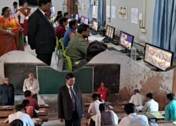 शांतिपूर्ण सम्पन्न हुई पहले दिन यूपी बोर्ड की दोनों पालियों की परीक्षा