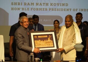 ‘युवा शक्ति के निर्माता हैं शिक्षक’ वाराणसी में बोले पूर्व राष्ट्रपति रामनाथ कोविंद