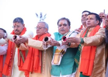 भगवान भास्कर को अर्घ्य देकर हुई नवसंवत्सर की शुरुआत