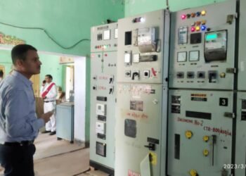 शांति व्यवस्था भंग करने वालों से सख्ती से निबटेंगे: जिलाधिकारी