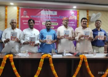 वैश्विक मंच पर अपना वैभव बिखेर रही काशी : डॉ. नीलकंठ तिवारी