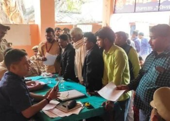 समाधान दिवस पर पहुंचे 25 मामले, एक का हुआ तत्काल समाधान