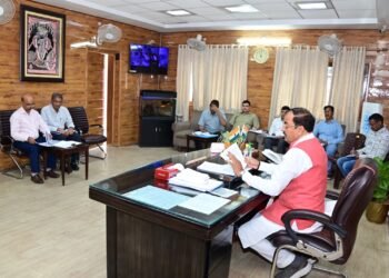 किसी भी प्रकार की वित्तीय अनियमितता क्षम्य नहीं  : केशव प्रसाद मौर्य