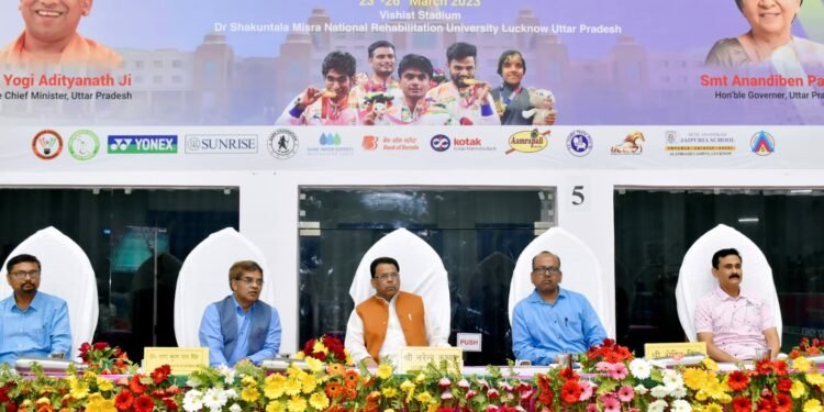 दिव्यांगजन सशक्तिकरण राज्य मंत्री नरेन्द्र कश्यप ने खिलाड़ियों का किया उत्साहवर्धन