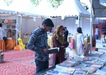 लखनऊ पुस्तक मेला 26 मार्च तक, योगी और अटल बिहारी वाजपेयी संग्रह की डिमांड