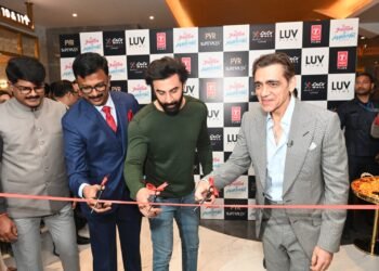 लखनऊ में 11-स्क्रीन वाले सबसे बड़े सिनेमा हॉल का शुभारंभ