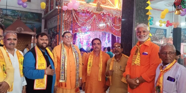 लखनऊ के आलमबाग में राम जन्मोत्सव पर गीत संगीत के साथ भव्य झांकी का आयोजन