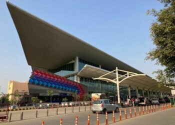 लखनऊ एयरपोर्ट ने एसीआई से एयरपोर्ट कस्टमर एक्सपीरियंस एक्रीडिटेशन की मान्यता दी