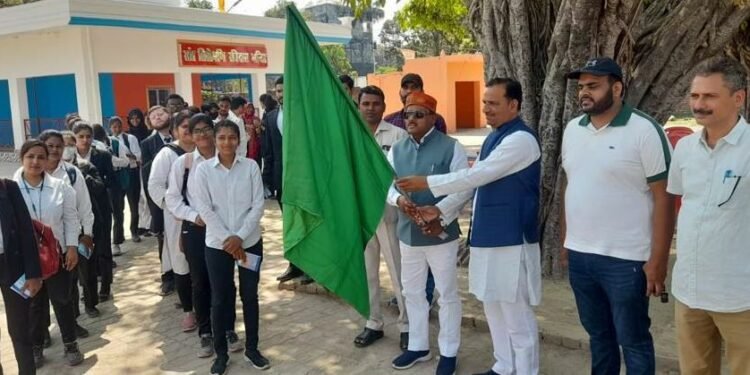 हीरालाल यादव लॉ कॉलेज की एनएसएस इकाई का सात दिवसीय विशेष शिविर शुरू