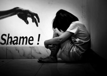 Chandauli: घर में सो रही सात वर्षीय बच्ची के साथ दुष्कर्म, रिश्तेदारी में आए युवक की घिनौनी हरकत