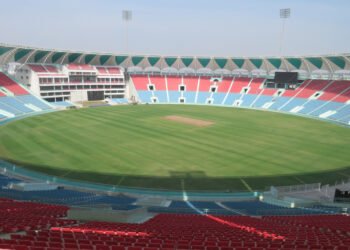 लखनऊ में सुपर जायंट्स के खिलाड़ियों ने शुरू की प्रैक्टिस, 1 अप्रैल को लखनऊ टीम इकाना में खेलेगी पहला मैच