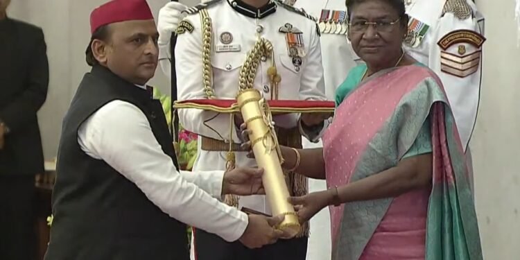 मुलायम सिंह यादव को मरणोपरांत मिला पद्म विभूषण