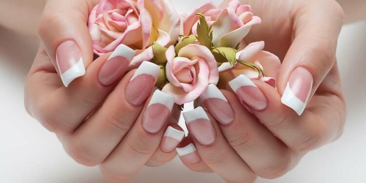 आखिर क्यूं जरूरी होती मैनीक्योर के बाद नाखूनों की देखभाल, जानें नेल केयर के 5 टिप्स