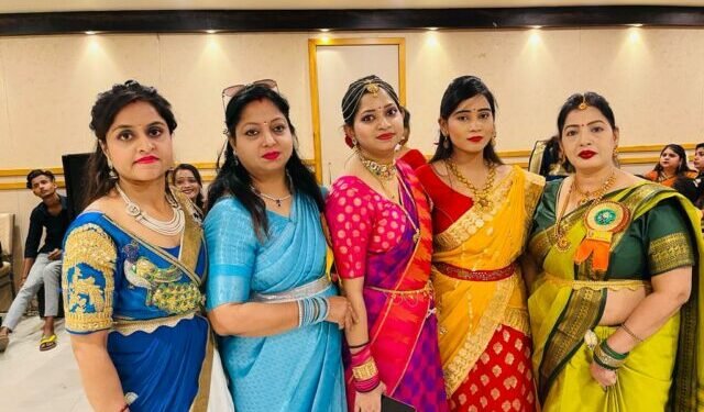 चेन्नई एक्सप्रेस की थीम पर थिरकीं महिलाएं