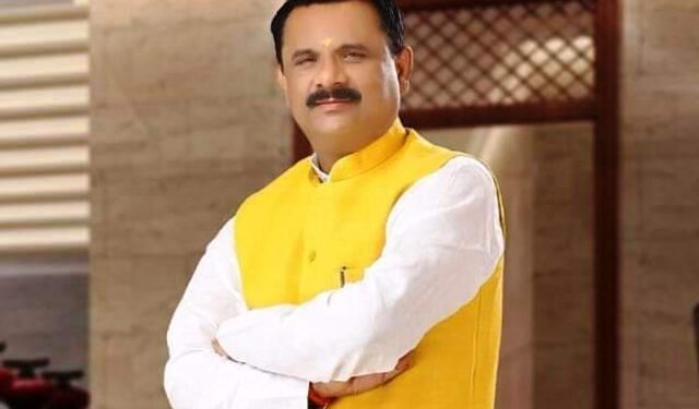 UP Nikay Chunav: भाजपा ने 10 नगर निगम प्रत्याशियों की सूची जारी की, वाराणसी से अशोक तिवारी होंगे मेयर पद के दावेदार