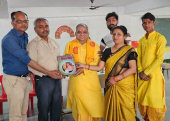 गायत्री ज्ञान मंदिर का ज्ञान यज्ञ अभियान में 385वाँ युगऋषि ऋषि वाङ्मय की स्थापना