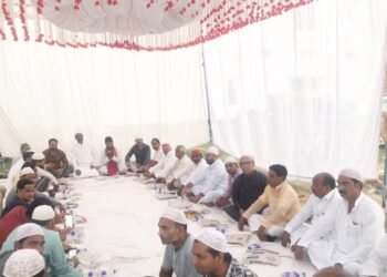 काकोरी में आयोजित रोजा इफ्तार में दिखी हिन्दू मुस्लिम एकता की झलक