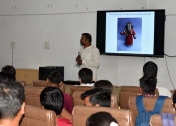 चार दिवसीय पेपर पल्प कार्यशाला का हुआ शुभारम्भ