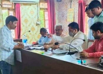 नामांकन प्रक्रिया के आखिरी दिन सभी दल एवं निर्दलीय प्रत्याशियों ने भरा नामांकन पत्र