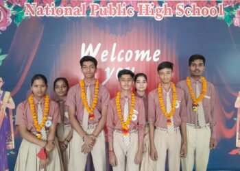 यूपी बोर्ड की हाईस्कूल परीक्षा में अच्छे अंक लाकर मेधावियों ने स्कूल का नाम किया रोशन