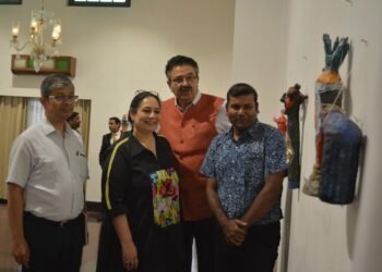 पेपर पल्प और बांस से तैयार कृतियां बनीं आकर्षण का केन्द्र